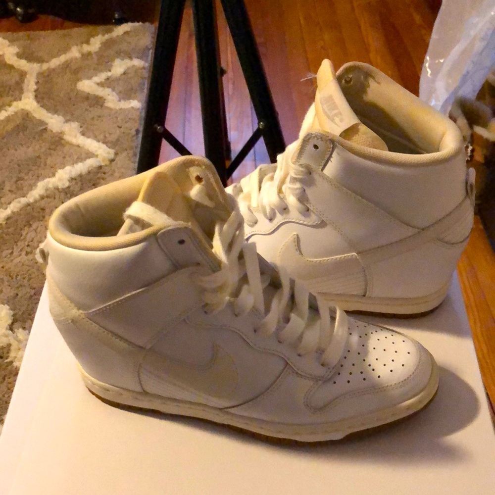 Wedge sneakers